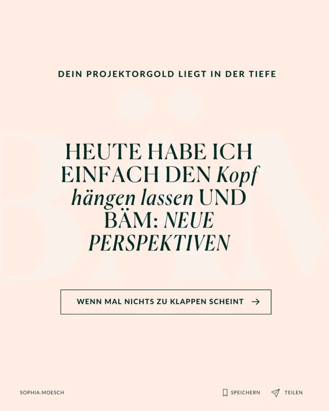 Heute hat scheinbar nichts geklappt. 🙃

Ich war durch.
Der Tag: voller Knoten.
Die Energie: irgendwo, nirgendwo, überall.

Tagesplanung: wurde umgeworfen
Laune: ganz umwerfend 😬

Ich hab den Kopf hängen lassen.
Und genau dort —
sah ich etwas, das ich übersehen hatte.

Tiefe.
Raum.
Wirkung.

Nicht weil ich dann doch noch etwas gemacht habe.
Sondern weil ich aufgehört habe, machen zu müssen.

Aufs Sofa gelegt, Füße hoch, Kopf schwer. 

Eine Sprachnachricht einer lieben Kundin von gestern erinnerte mich dann: „Was du gibst, ist nicht messbar in Zahlen.“♥️

Eine Rückmeldung von einem Projector‘s Business-Kunden:
„Ein Satz von dir hat gereicht um mich neu auszurichten.“ ♥️

Und ich lag da. Heute mal ohne Funktion.
Und  doch voller Wirkung. ✨

Vielleicht musst du heute auch nichts tun.
Vielleicht reicht es, dich zu erinnern:

Du bist gemacht für Tiefe.

Nicht für Taktung.
Nicht für Optimierung.
Nicht für Dauerleuchten.

Sondern für Wahrheit.
Für Frequenz.
Für dieses leise “Ich bin da.”

Wenn du spürst, dass du dich gerade verlierst,
dann nimm dir den Raum.

Ich hab dir einen geöffnet.

👉 Projektorgold
0 € Webinar für dein entspanntes Wochenende.
Ganz oben in der Bio.

Kein To-Do.
Nur Einladung.

Lass dich erinnern.
Lass dich weich werden.

Du musst nicht höher, lauter, weiter.

Du darfst einfach sein.

Und wirken.

#projektorerfolg #projektorbusiness #projektorgold